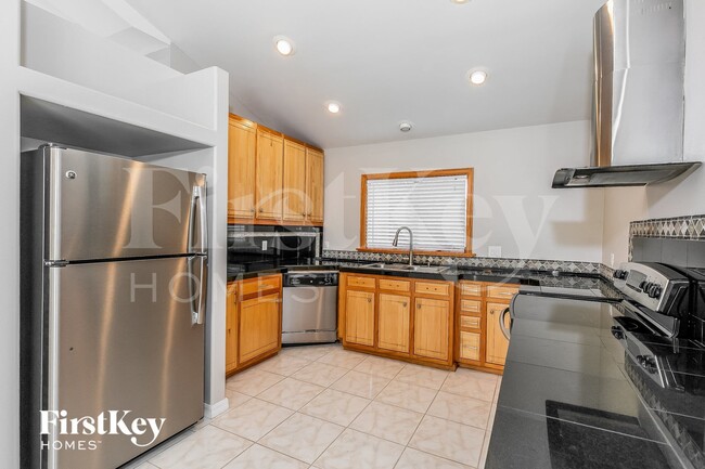 Photo - 1003 Faircloth Ct