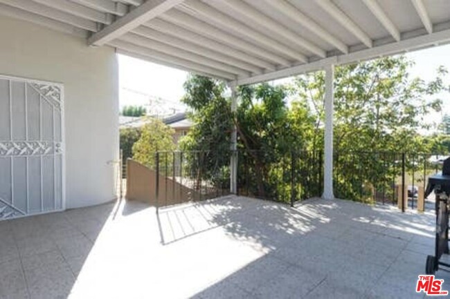 Photo - 1311 Hollister St Condo Unit 2