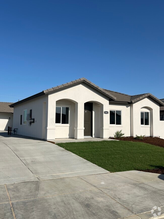 Building Photo - 5302 Hawkwatch Ln Rental