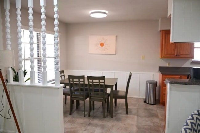 Photo - 611 Balboa Dr Casa