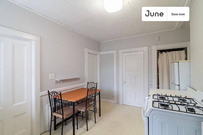 Photo - 2 Sherman St