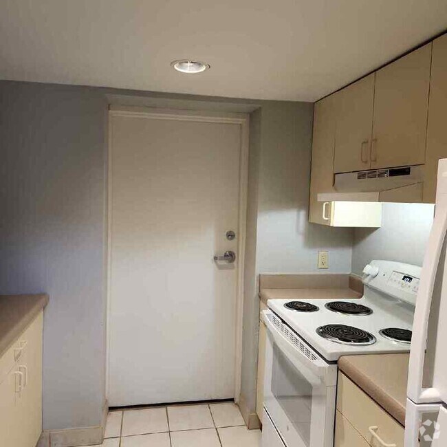 Building Photo - 107 Water St Rental