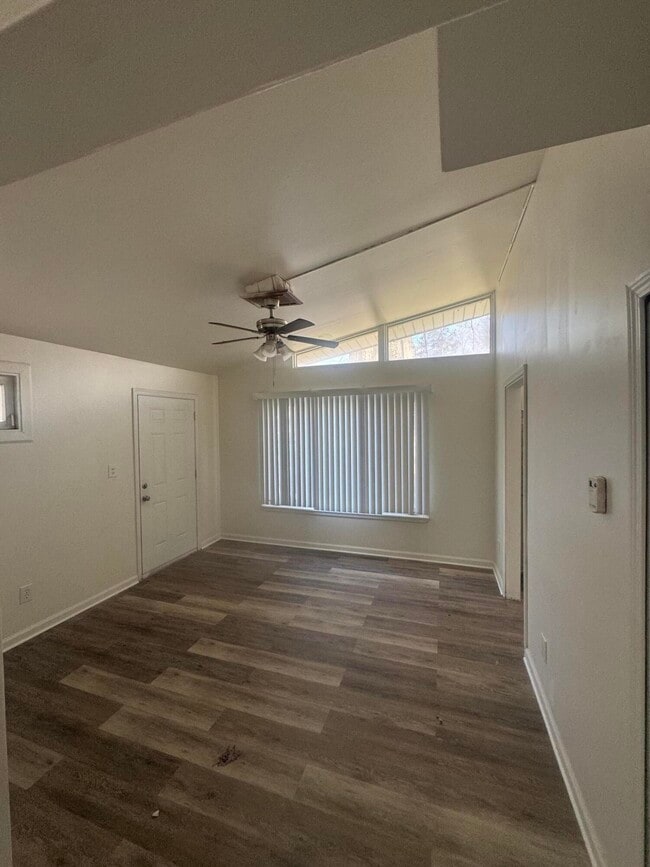 Photo - 6206 Beech Daly Rd