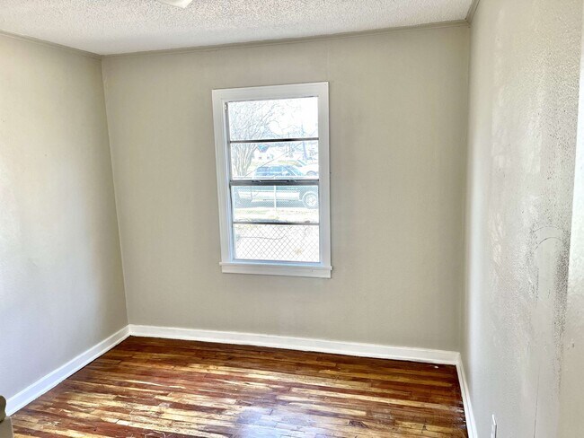 Photo - 2666 Sheldon Dr