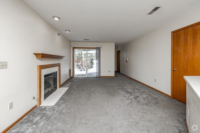 2BR, 2BA - 1,200SF - Living Room