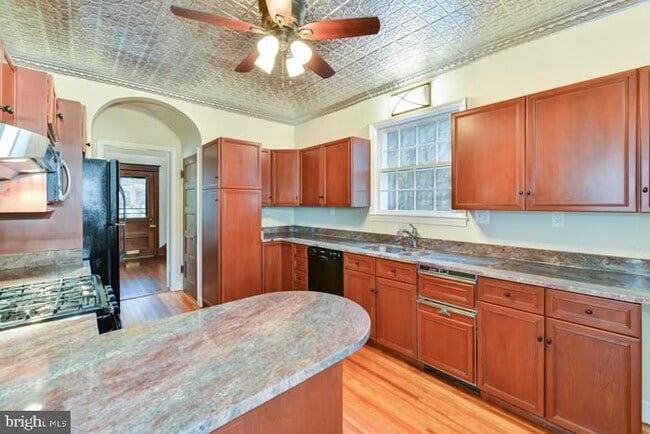 Photo - 4215 River Rd NW