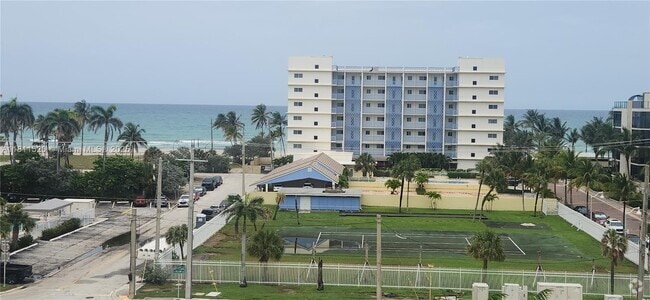 Building Photo - 1600 S Ocean Dr Unit 6G Rental