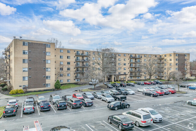 Building Photo - North Church Towers Rental