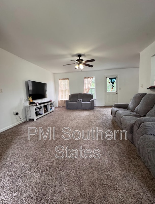 Photo - 134 Lacey Ln