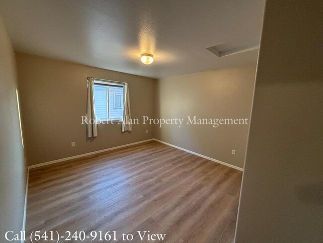 Photo - 35 SE 18th St