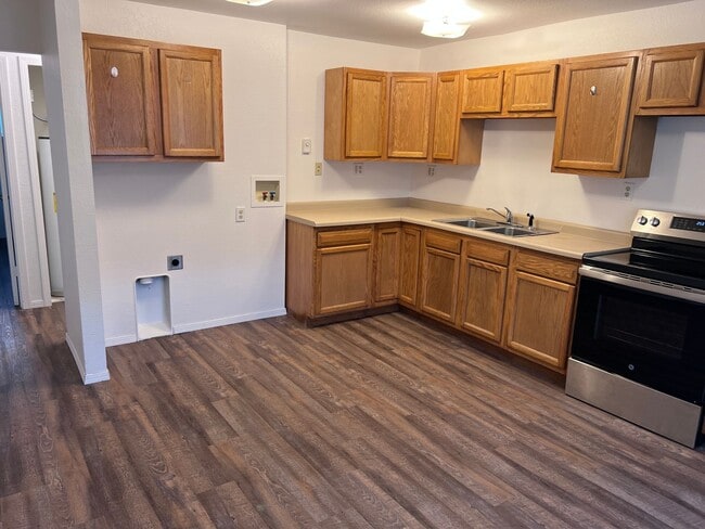 Photo - 234 S Elmwood Ave