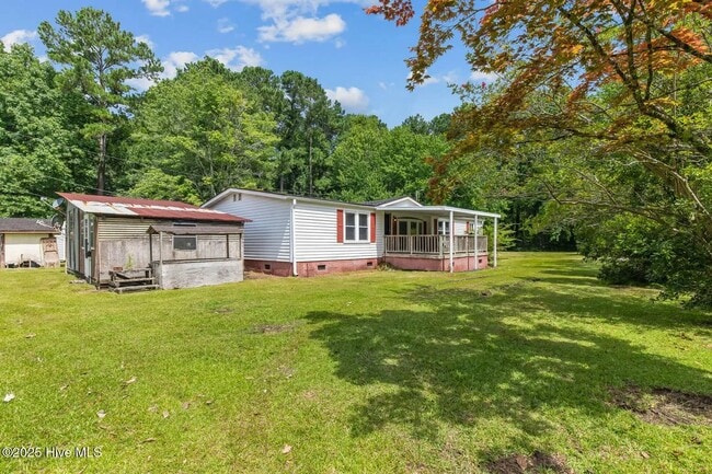 Photo - 136 Smedley Ln