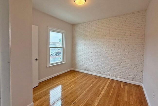 Photo - 164 Broadway Unidad 164 Broadway Stress