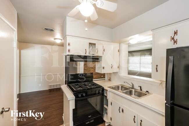 Photo - 619 S Alexander Ave