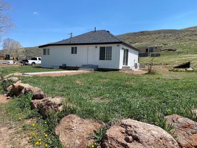 Building Photo - Cruze Ranch Unit Farm