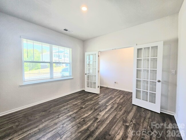 Photo - 3854 Rosewood Dr