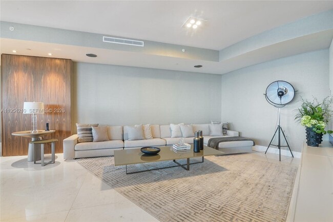 Photo - 18555 Collins Ave Unit 4305