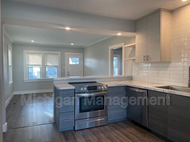 Photo - 3738 Edgar Ave