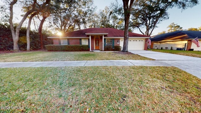 Building Photo - 12644 Thicket Ridge Dr