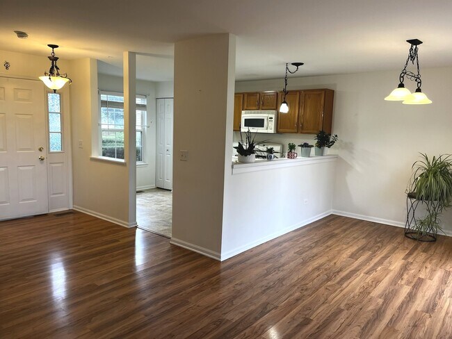 2117 Orchard Ln