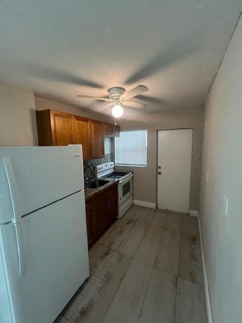 Photo - 725 21st St