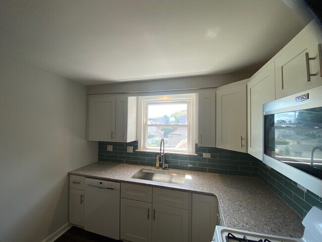 Photo - 516 Hannah Ave