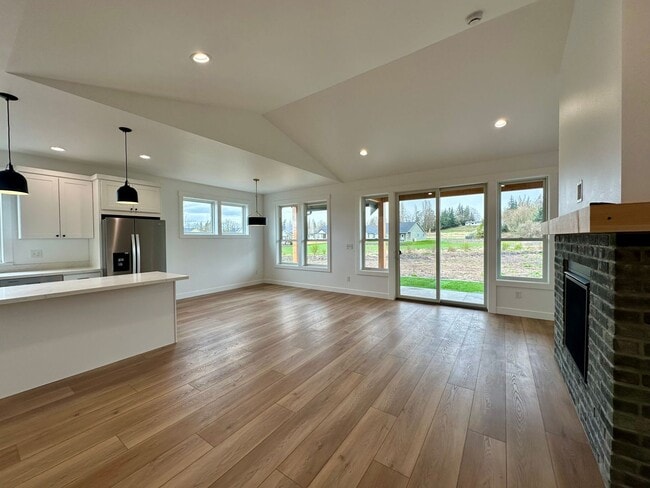 Photo - 2075 Bowfin Way