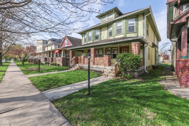 Photo - 2324 Alabama St