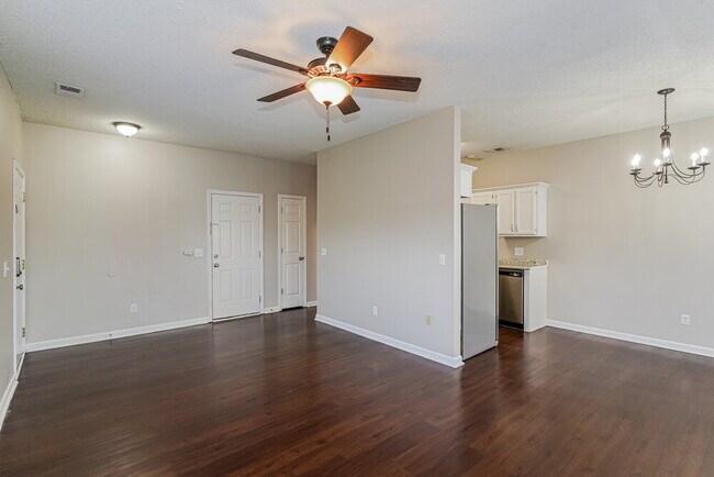 Photo - 306 Hank Aaron Cove