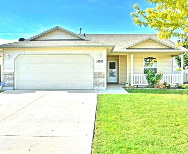 Photo - 10787 Gossamer St
