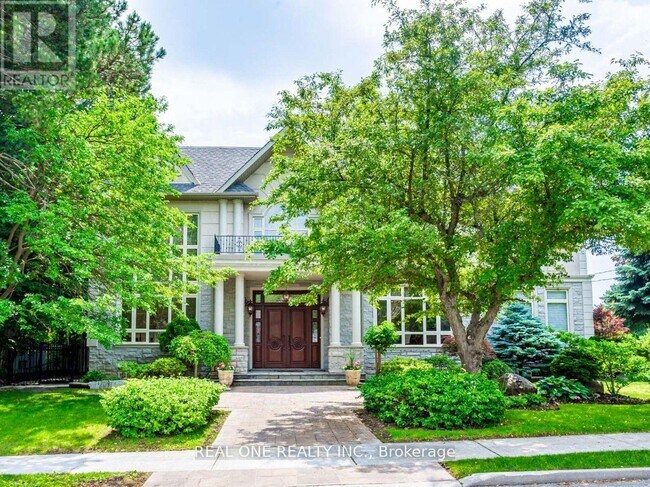 Photo - 15 Royal Oak Dr