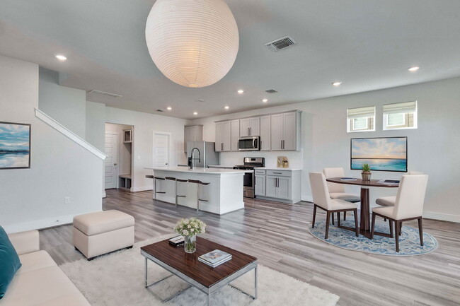 Photo - 7408 Acela Trl