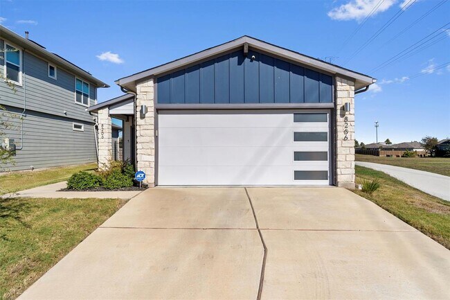 Photo - 8206 Linda Michelle Ln