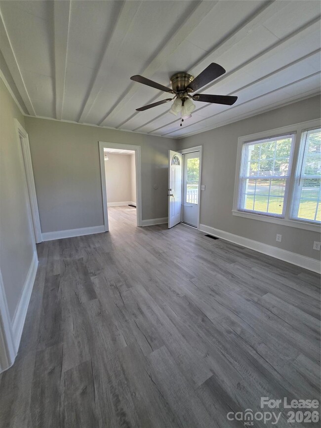 Photo - 1318 Baucom Rd