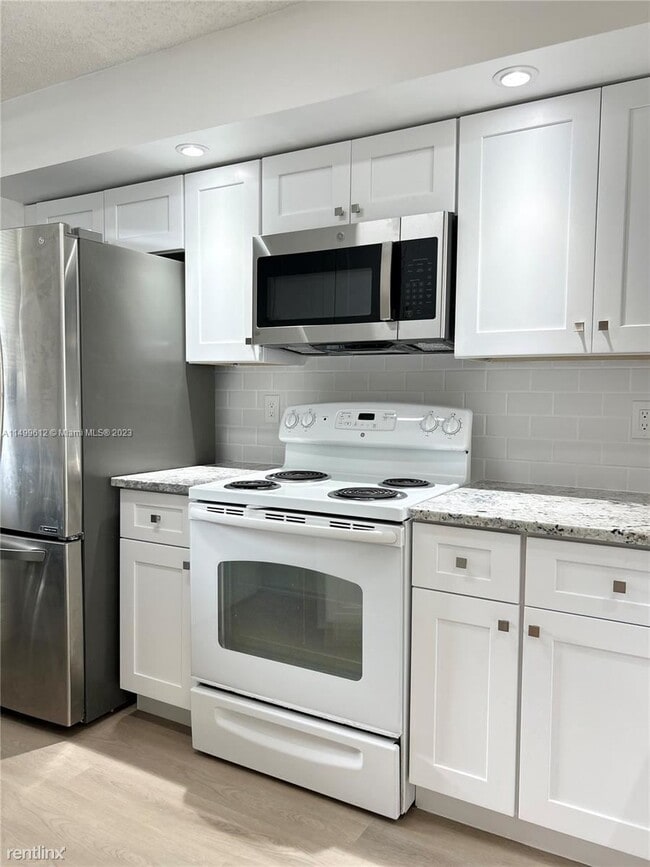Photo - 2 br, 2 bath House - 3545 S Ocean Blvd Apt...