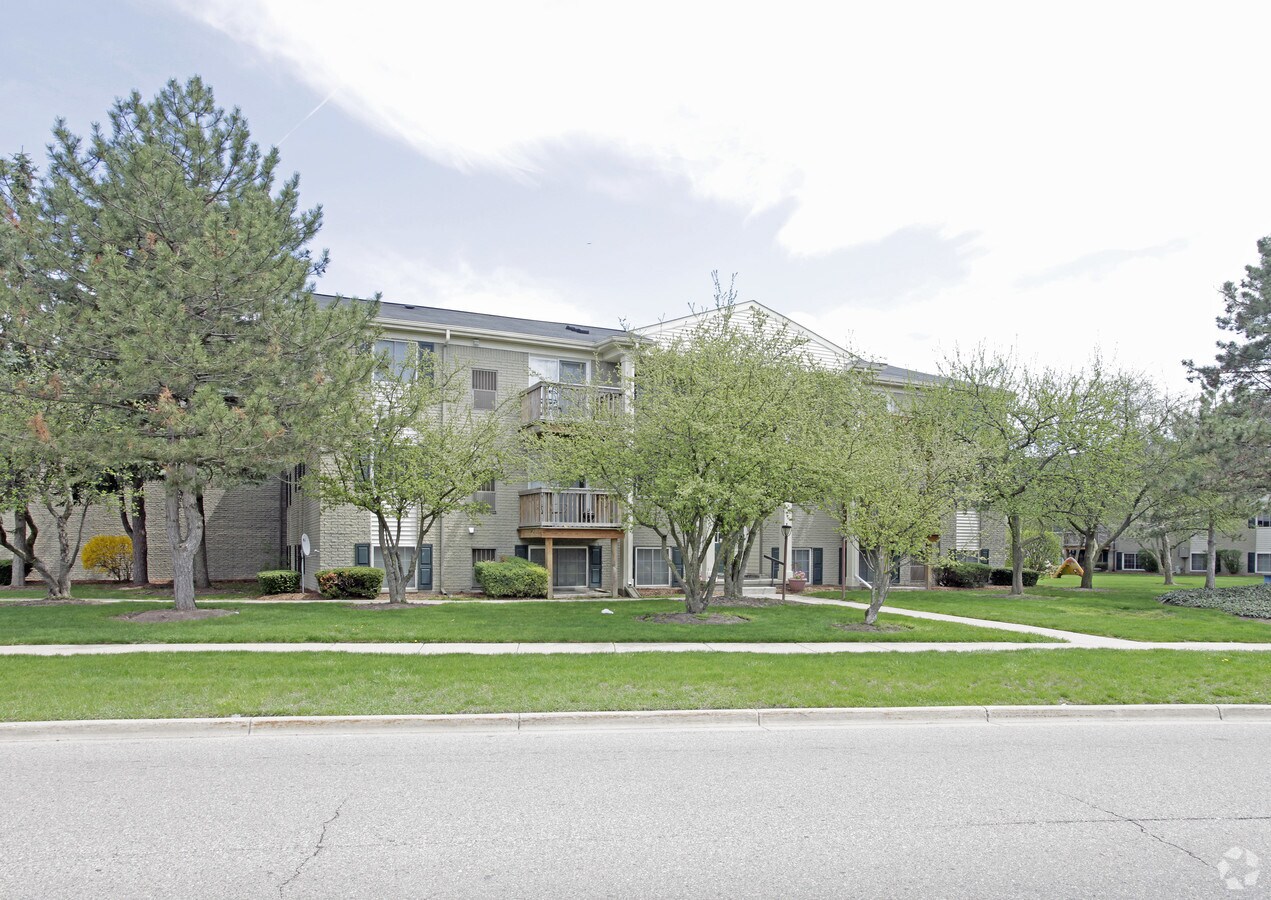 Tuscan Plaza Apartments - Tuscan Plaza Condominiums