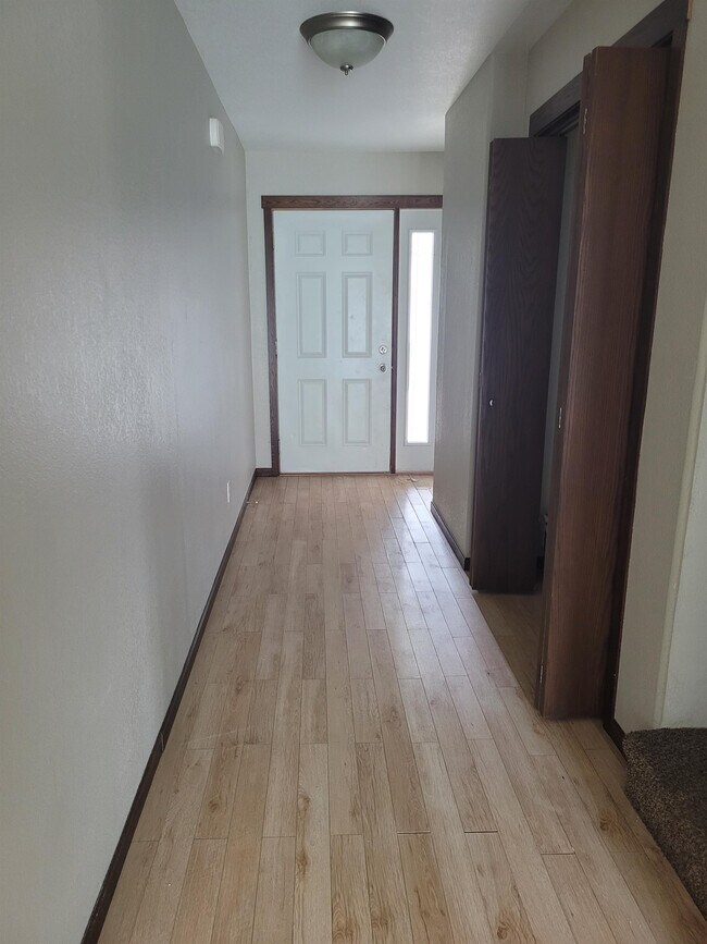 Photo - 4267 51st St S