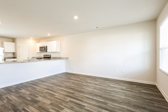 Photo - 536 Bella Casa Run