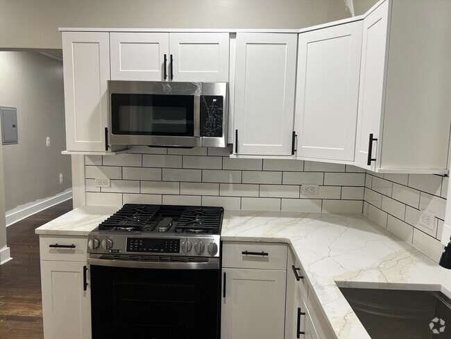 Building Photo - 589 Haverhill St Unit 3 Rental