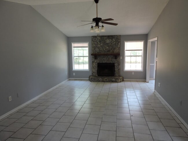 Photo - 215 Grand Prix Dr