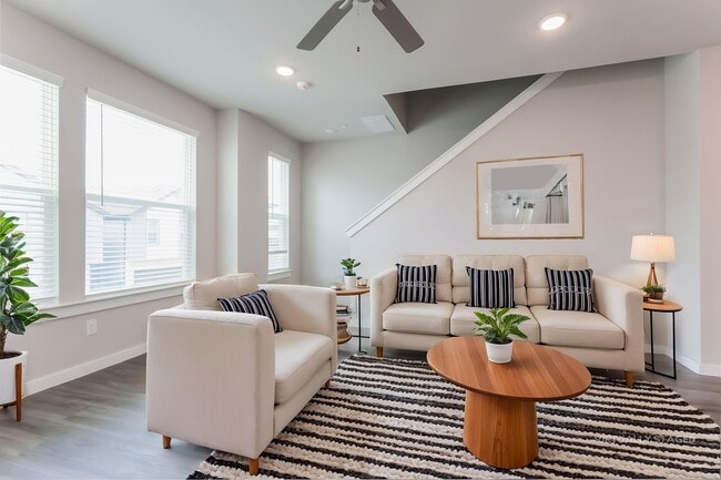 Photo - 18412 Idyllic Aly