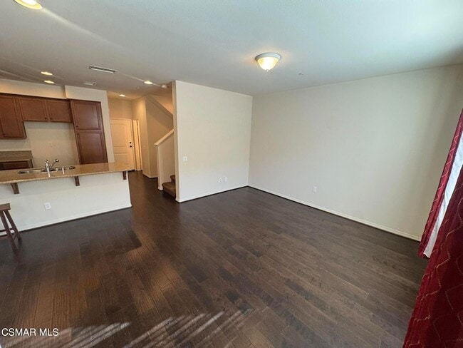 Photo - 1654 Heywood St