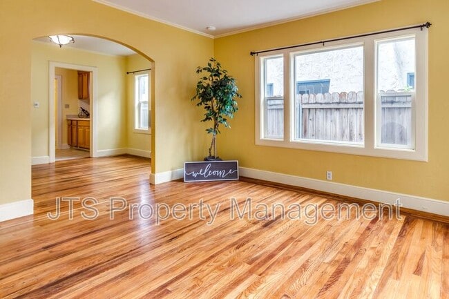 Photo - 1803 Burnett Wy