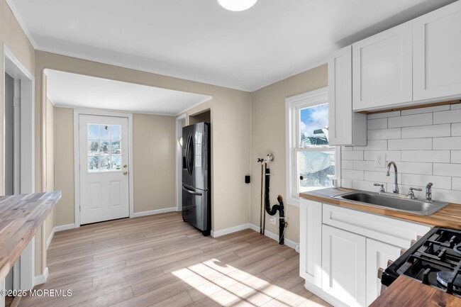 Photo - 94 Maplewood Ave