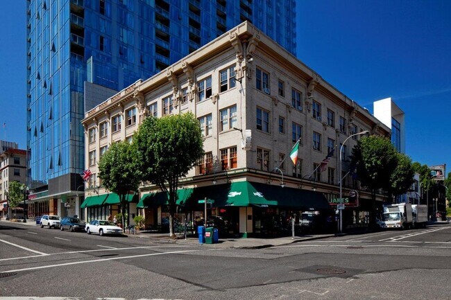 Photo - Whitney Gray