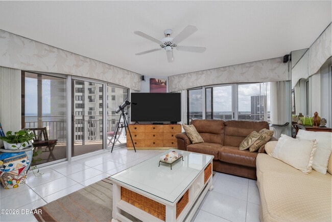 Photo - 2967 S Atlantic Ave Unidad 708