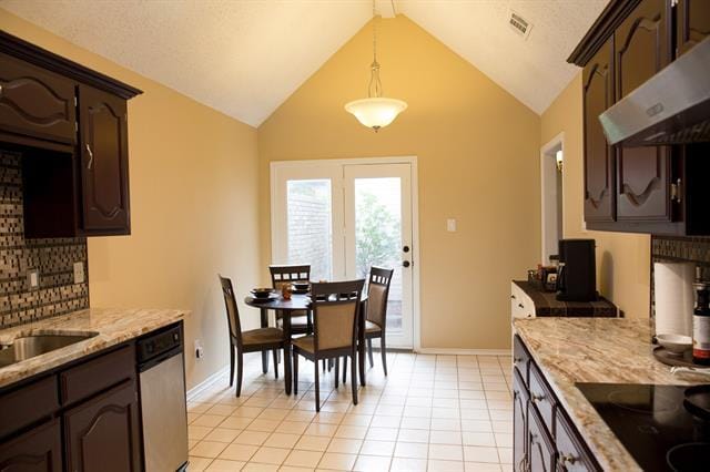 Photo - 200 Supreme Ct