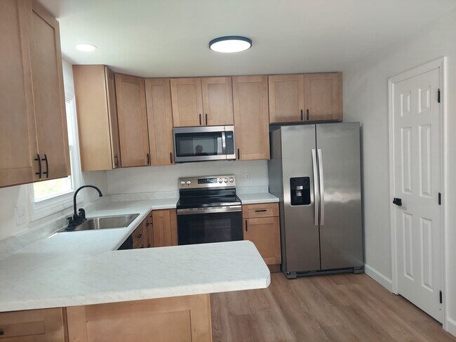 Photo - 278 Wolfner Dr