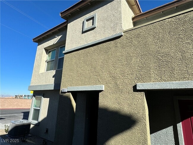 Building Photo - 9917 Marigold Hls St Rental