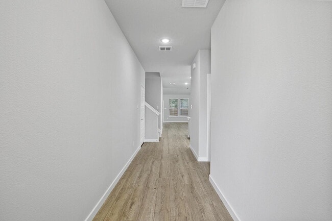 Photo - 1111 Birchwood Ln